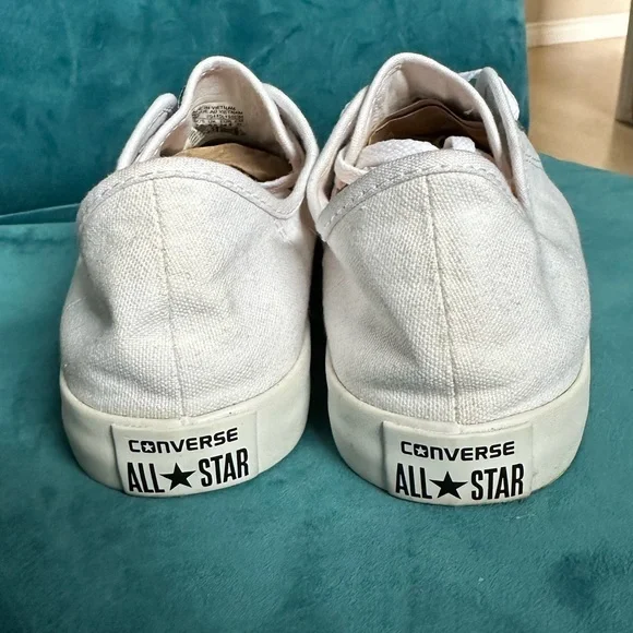 Converse Unisex Soft Canvas Sneakers - Women’s 7.5/Men’s 6 - Picture 4 of 9